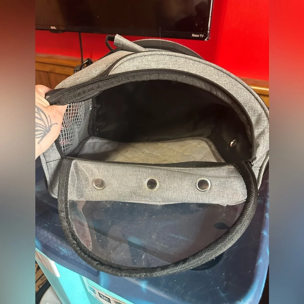 Small pet carrier